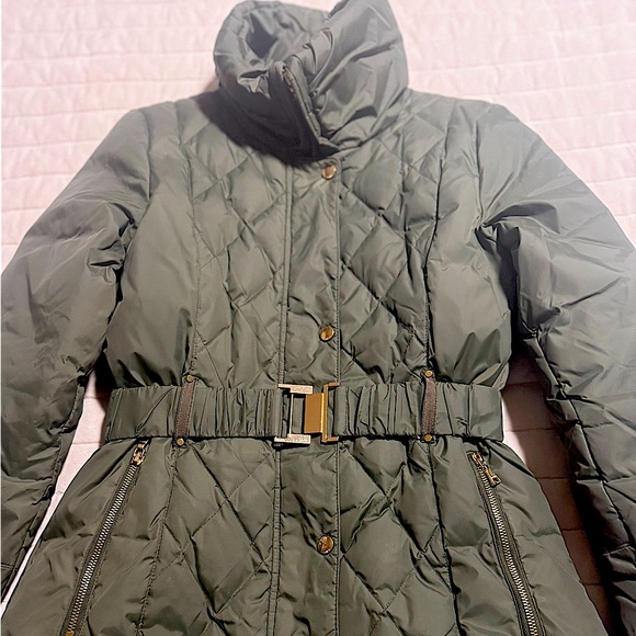 Express - Picture 1 of 6